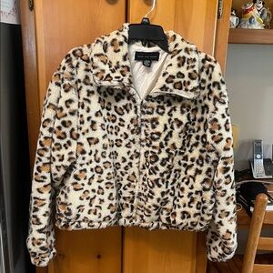 Know one Cares brand Chic Leopard Print Teddy Jacket